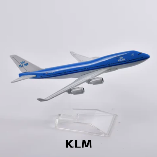 Aviatrix 16cm B747 Model